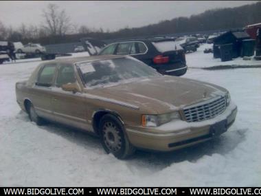 1999 CADILLAC DEVILLE Sedan 4 Door